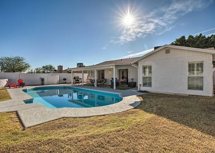 Heated Pool, Views, & Trail Access: Escape * Phoenix