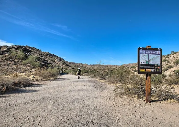 Сasa de vacaciones Heated Pool, Views, & Trail Access: Escape *